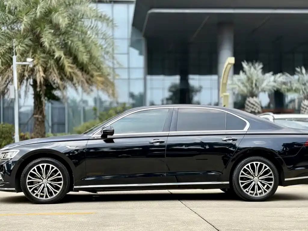 Volkswagen Phideon — миниатюра 18