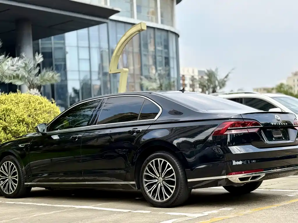 Volkswagen Phideon — миниатюра 21