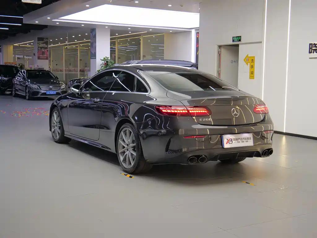 Mercedes-Benz E-Class (Import) — миниатюра 2