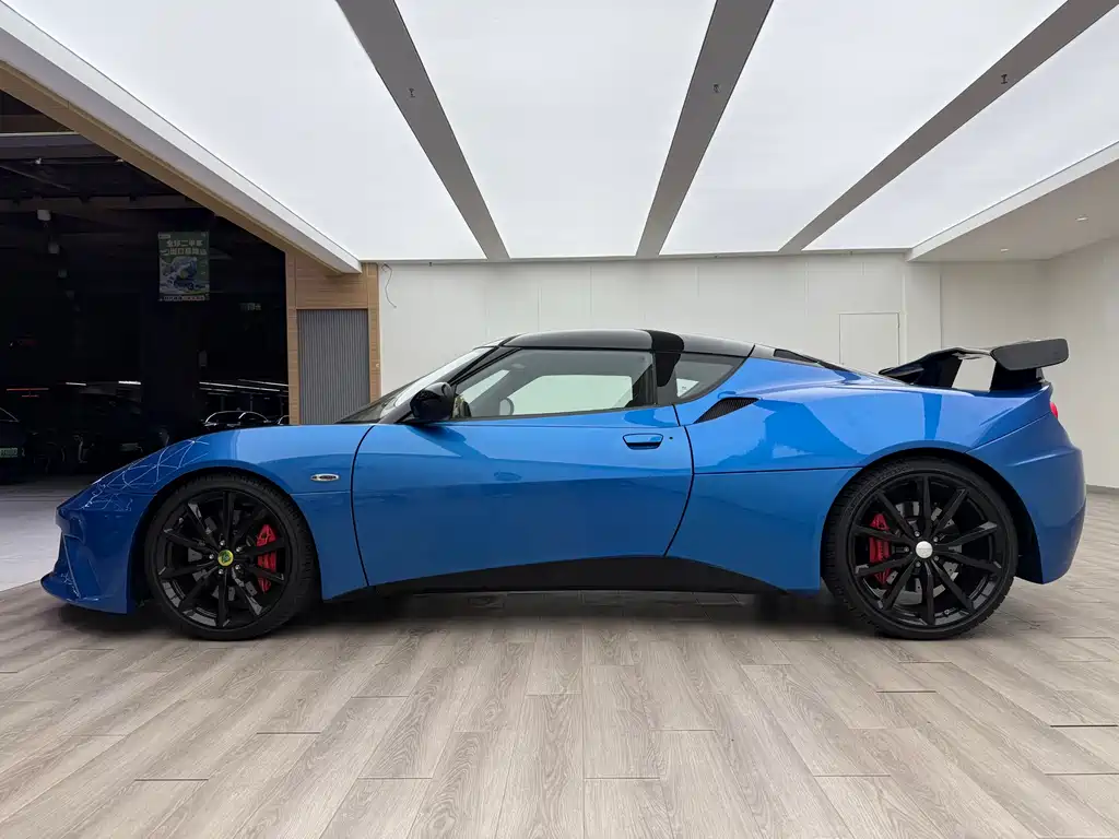 LOTUS SPORTS CAR EVORA