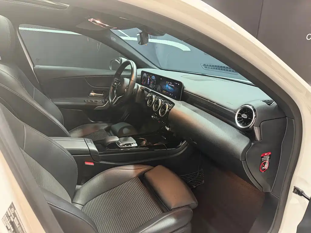 Mercedes-Benz A-Class (Import) — миниатюра 6