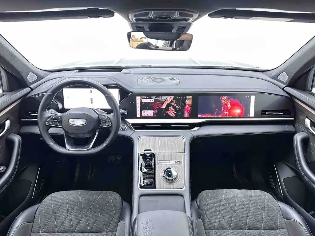 Geely Xingyue L — миниатюра 10