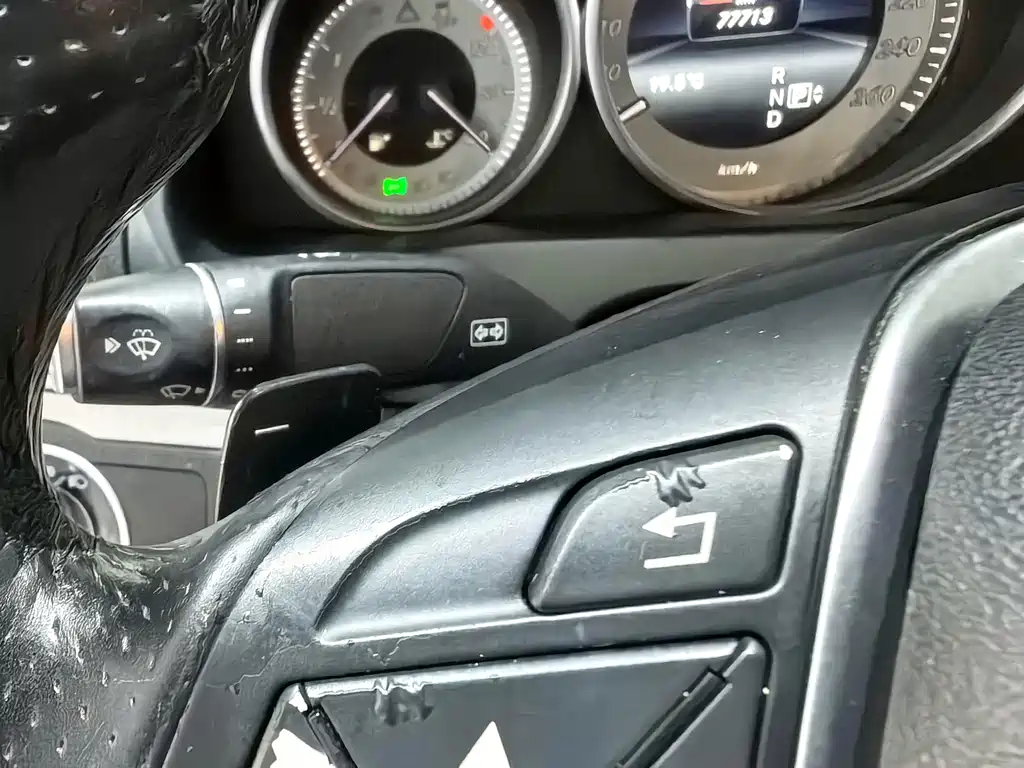 Mercedes-Benz E-Class (Import) — миниатюра 14