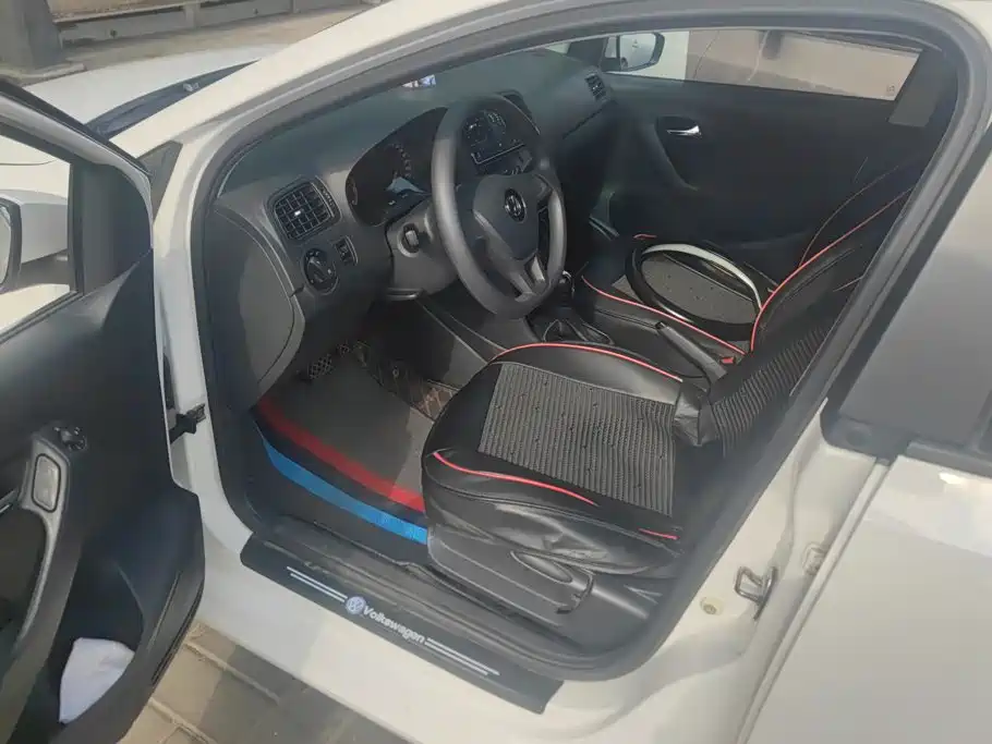 Volkswagen Polo — миниатюра 9