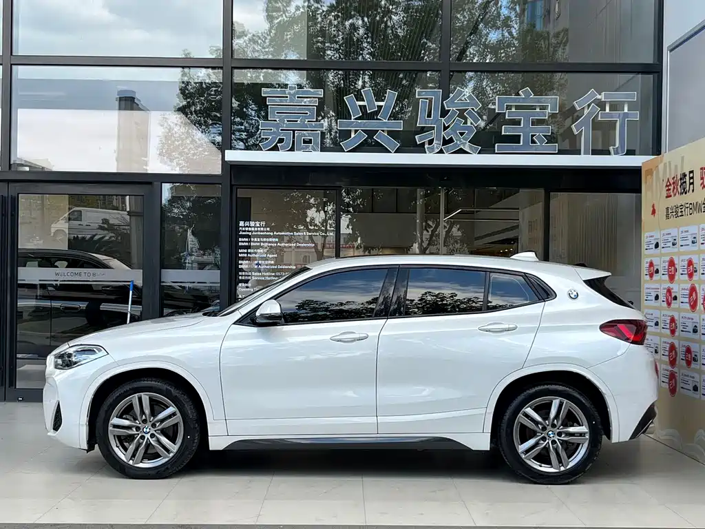 BMW X2 2022 — фото 2