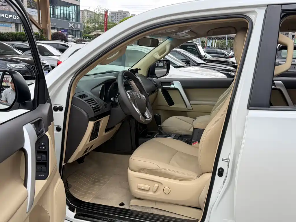 Toyota Land Cruiser Prado 2017 3.0T