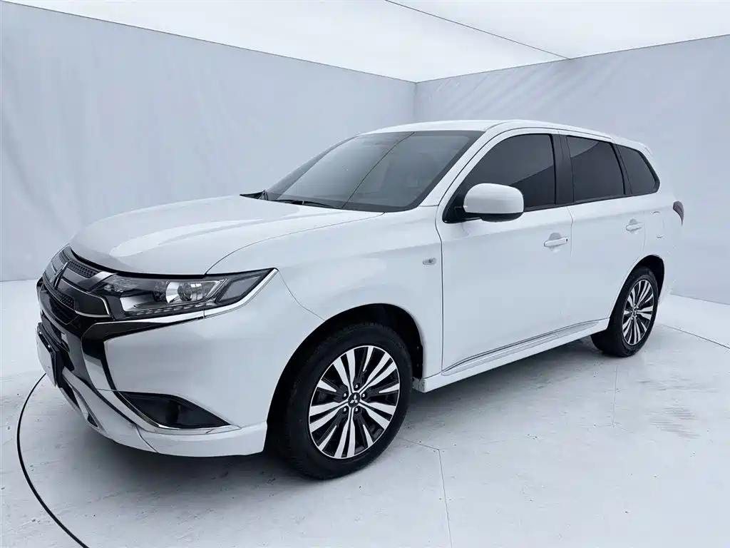 Mitsubishi Outlander 2022