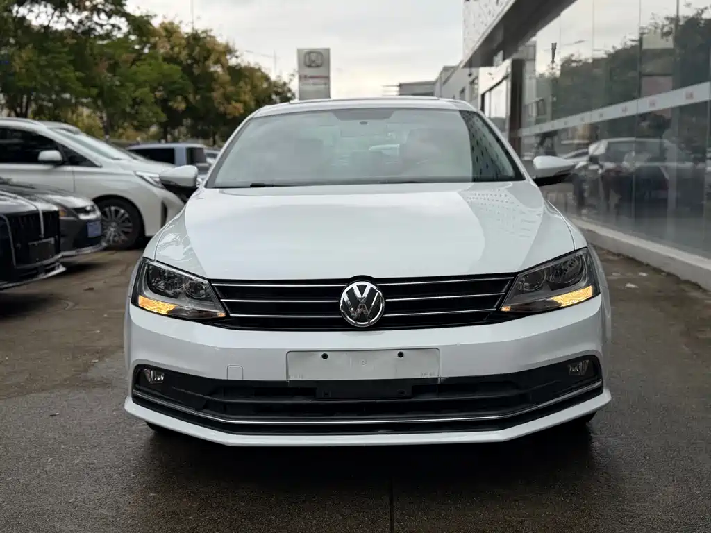 Volkswagen Sagitar — миниатюра 3