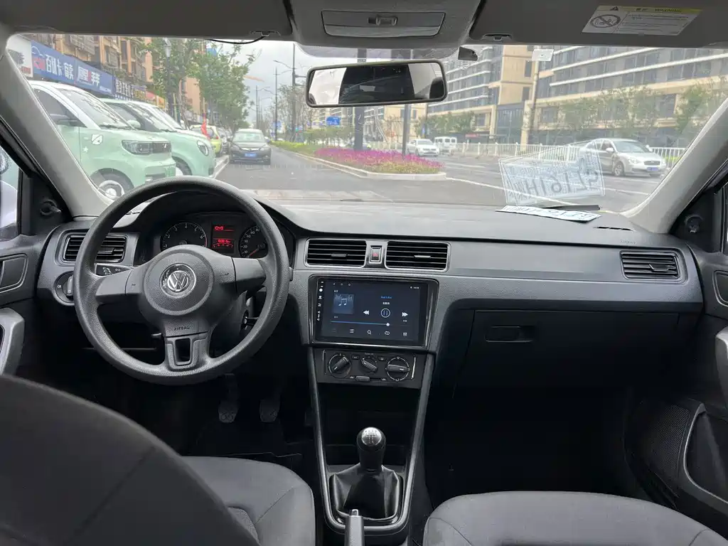 Volkswagen Santana — миниатюра 9