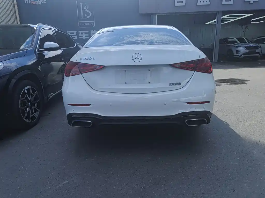 Mercedes-Benz C-Class — миниатюра 8