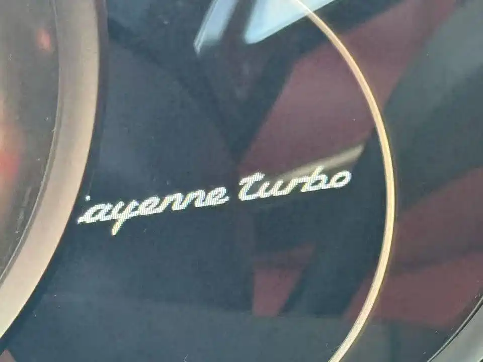Porsche Cayenne — миниатюра 19