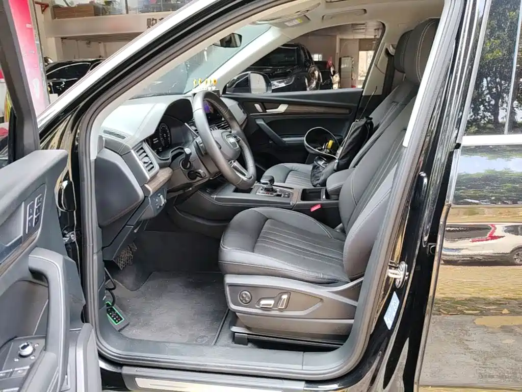 Audi Q5L — миниатюра 15