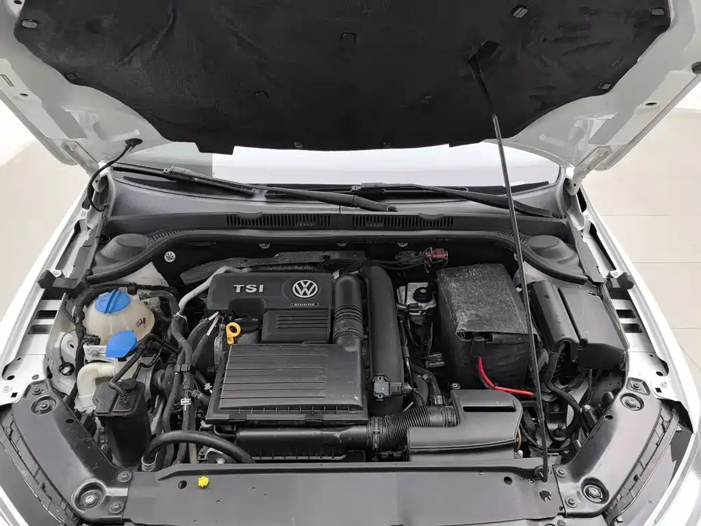 Volkswagen Sagitar — миниатюра 6