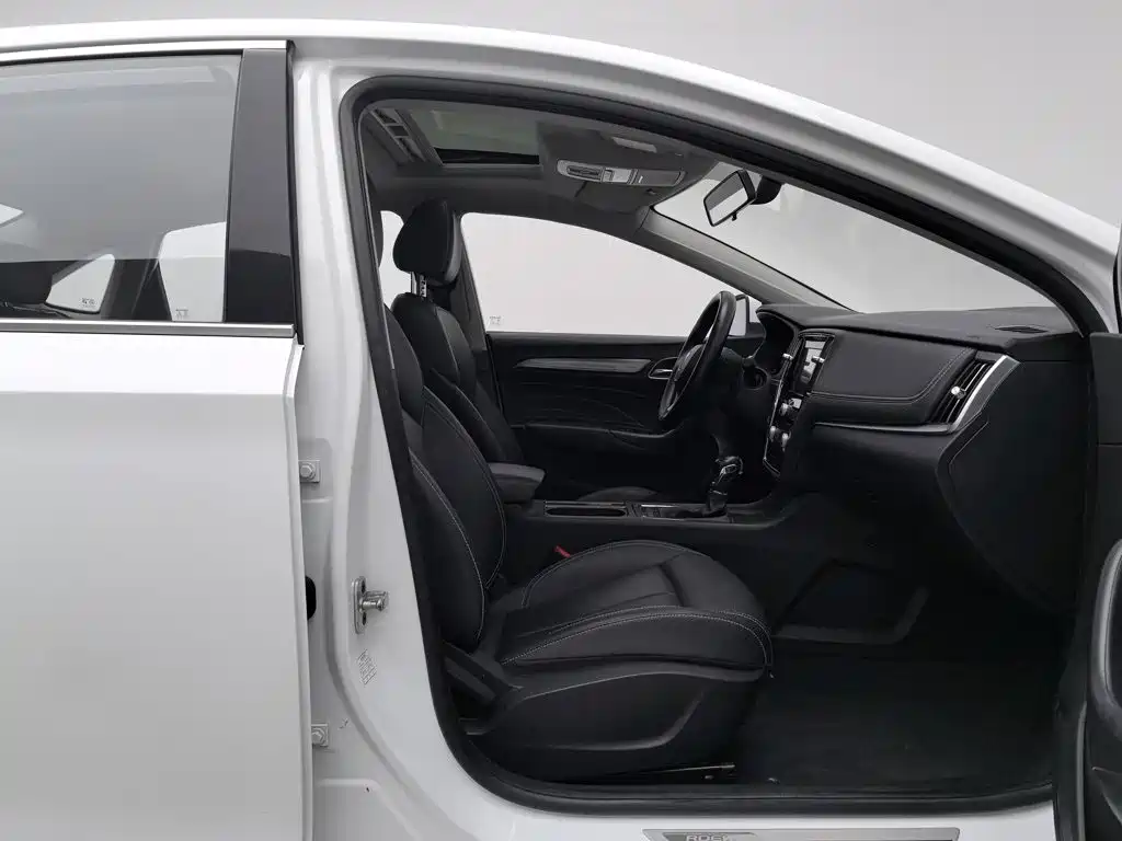 Roewe i6 Classic — миниатюра 23