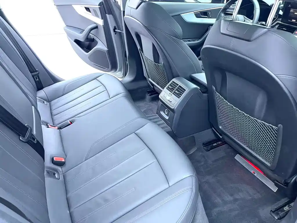 Audi A4 (Import) — миниатюра 9