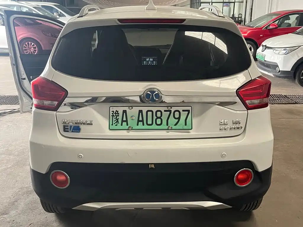 BAIC New Energy EC — миниатюра 6