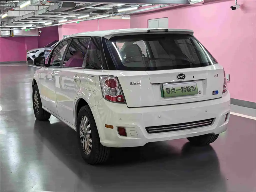 BYD e6 — миниатюра 7