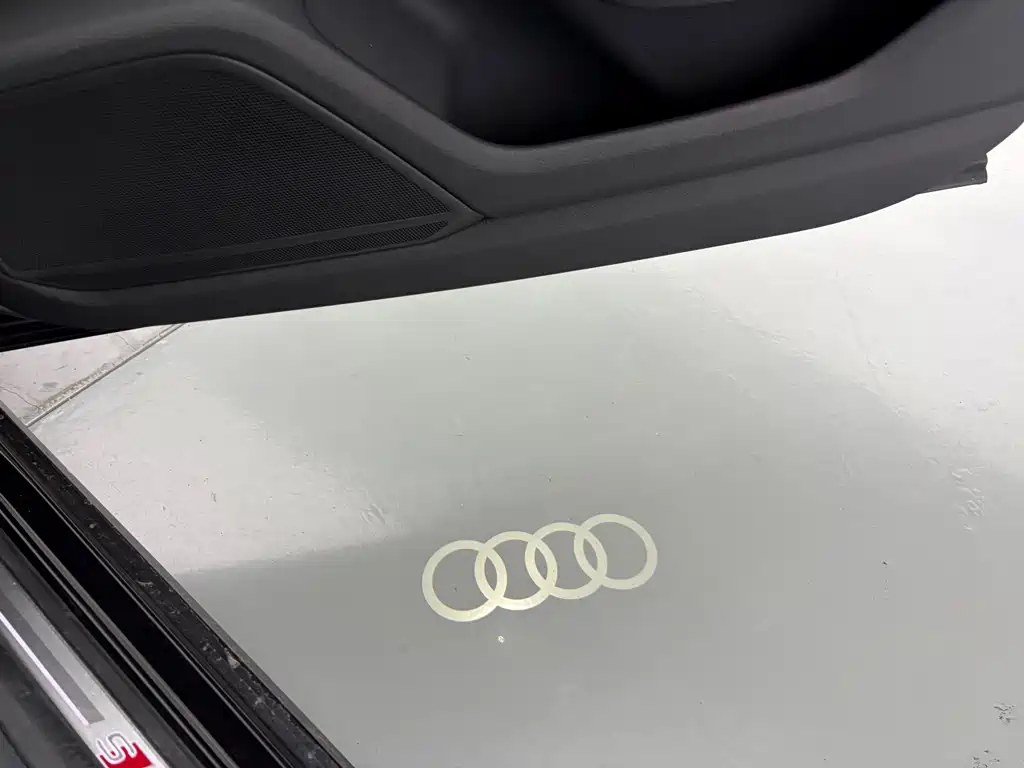 Audi A7L — миниатюра 10