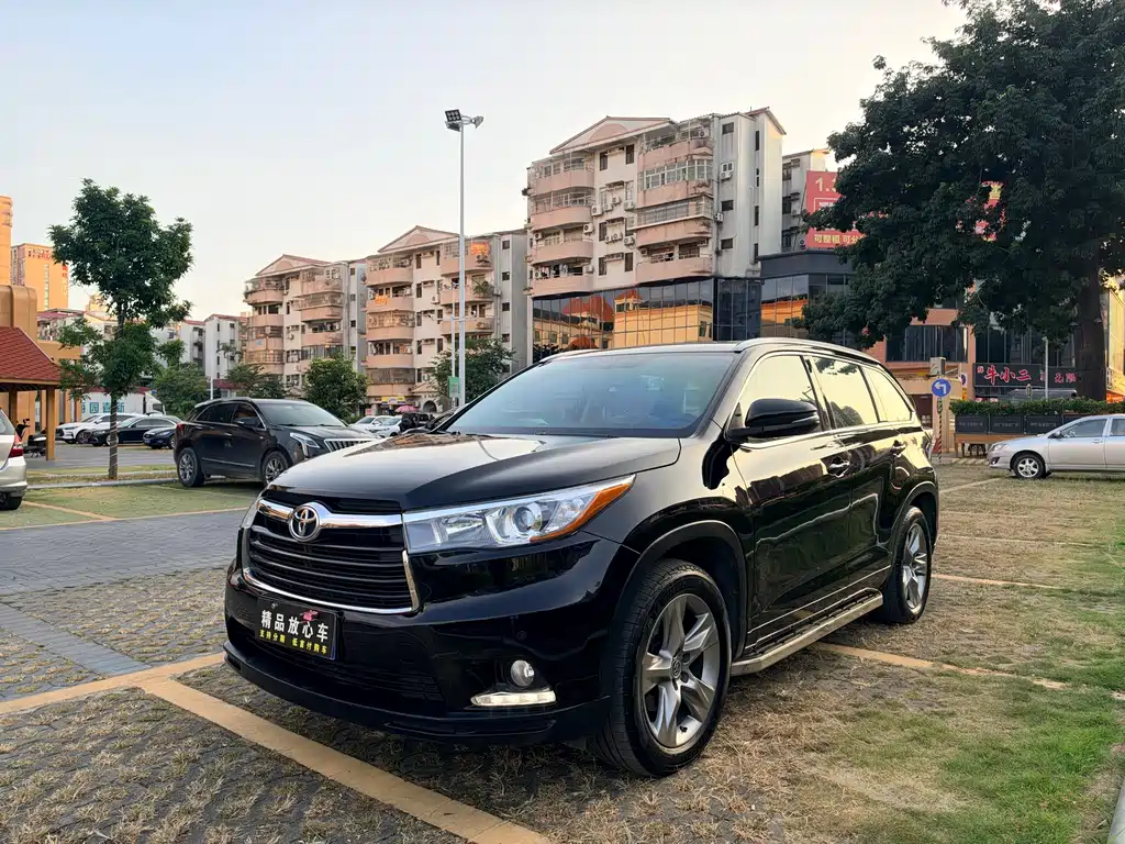Toyota Highlander — миниатюра 3