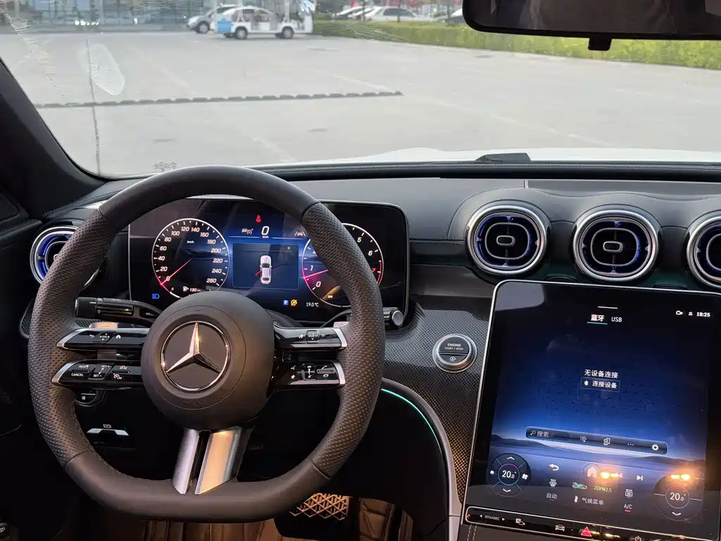 Mercedes-Benz C-Class — миниатюра 7