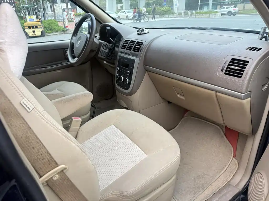 Buick GL8 2014 2.4L