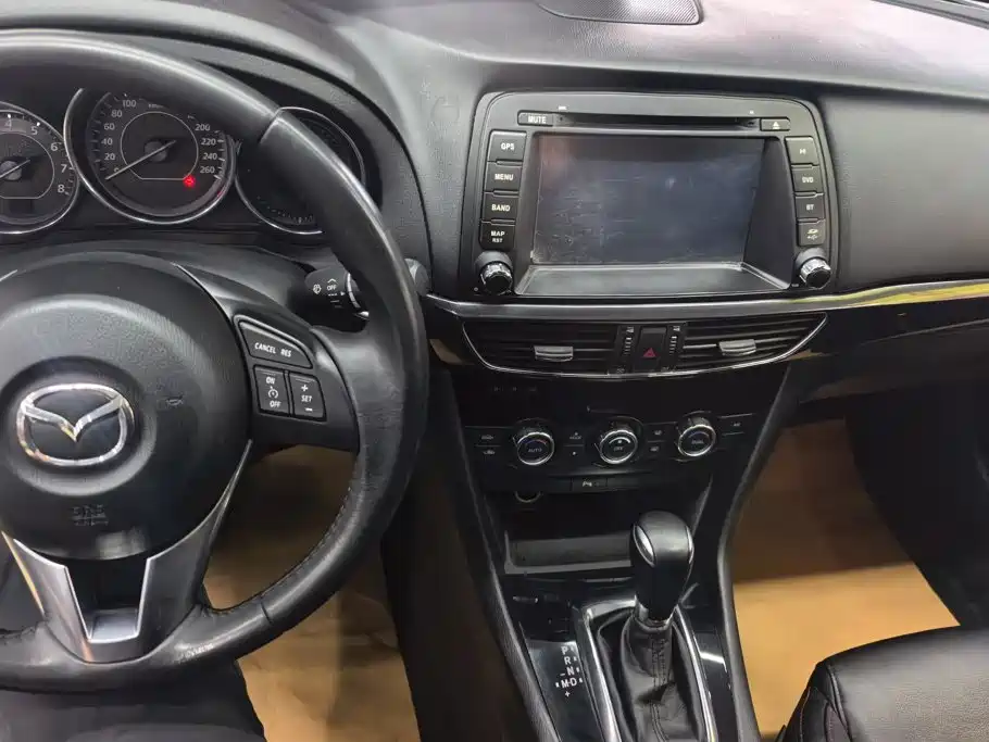Mazda Atenza — миниатюра 12