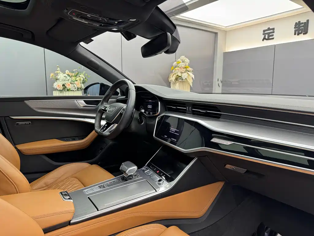 Audi A7L — миниатюра 12