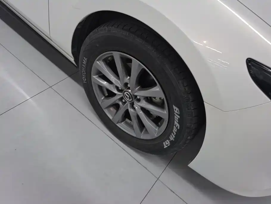Mazda 3 Axela — миниатюра 6