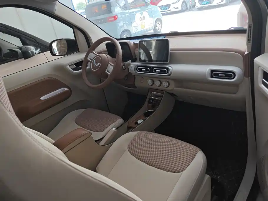 Wuling MINIEV — миниатюра 8