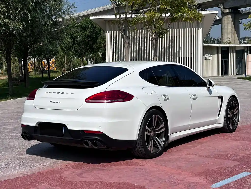 Porsche Panamera — миниатюра 10