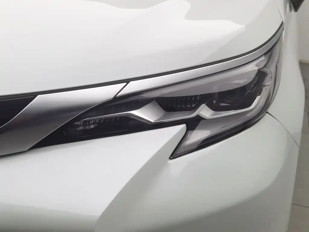 Toyota Sienna — миниатюра 7