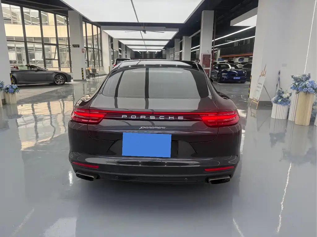 Porsche Panamera — миниатюра 10