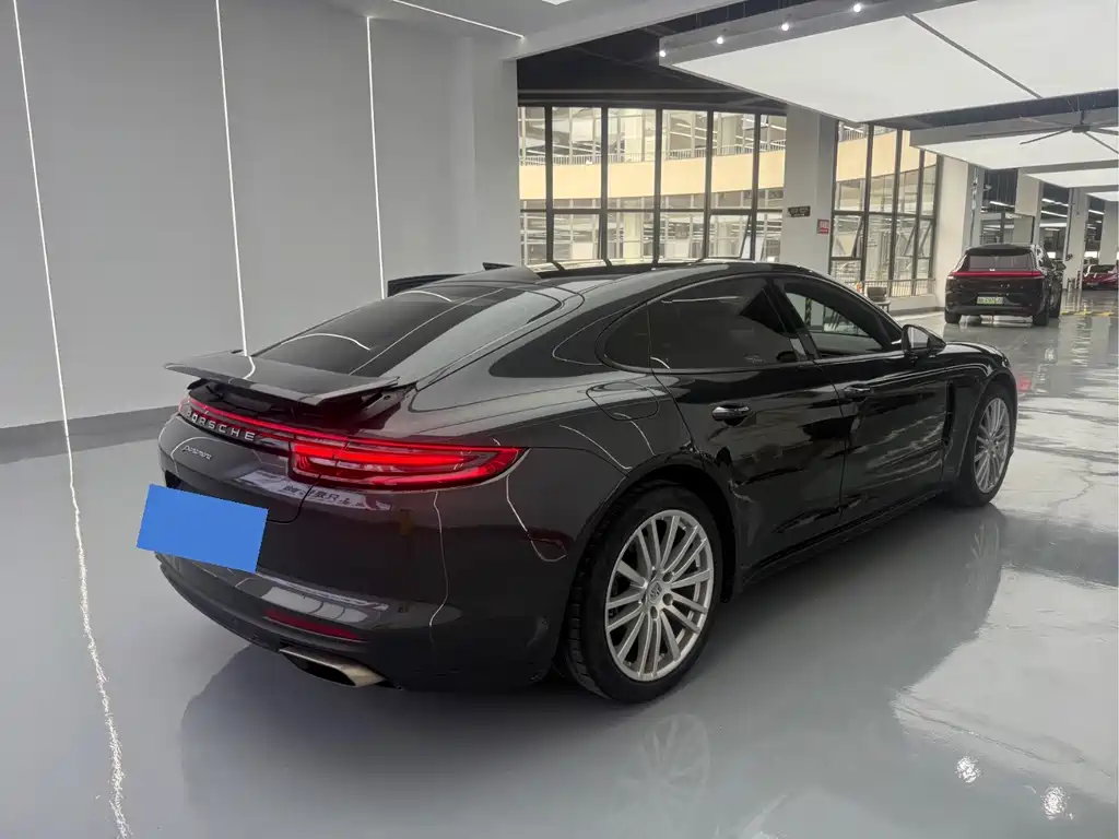 Porsche Panamera — миниатюра 12