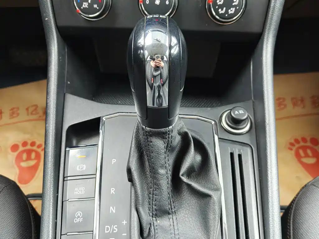 Volkswagen Lavida — миниатюра 14