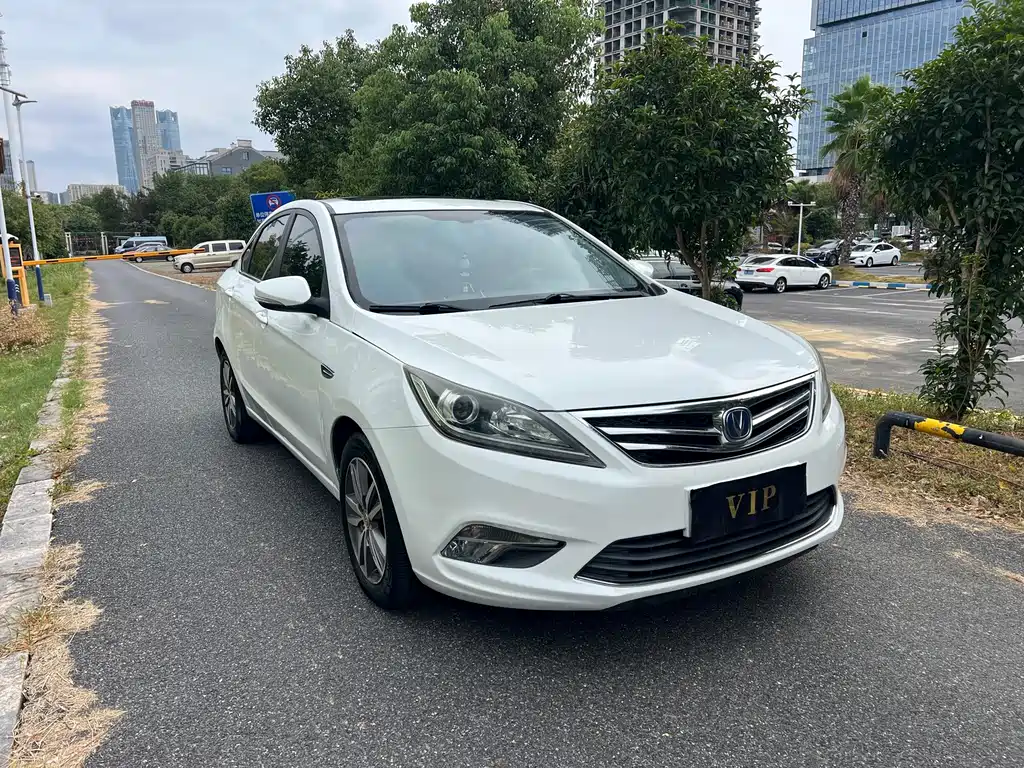 Changan Eado — миниатюра 3