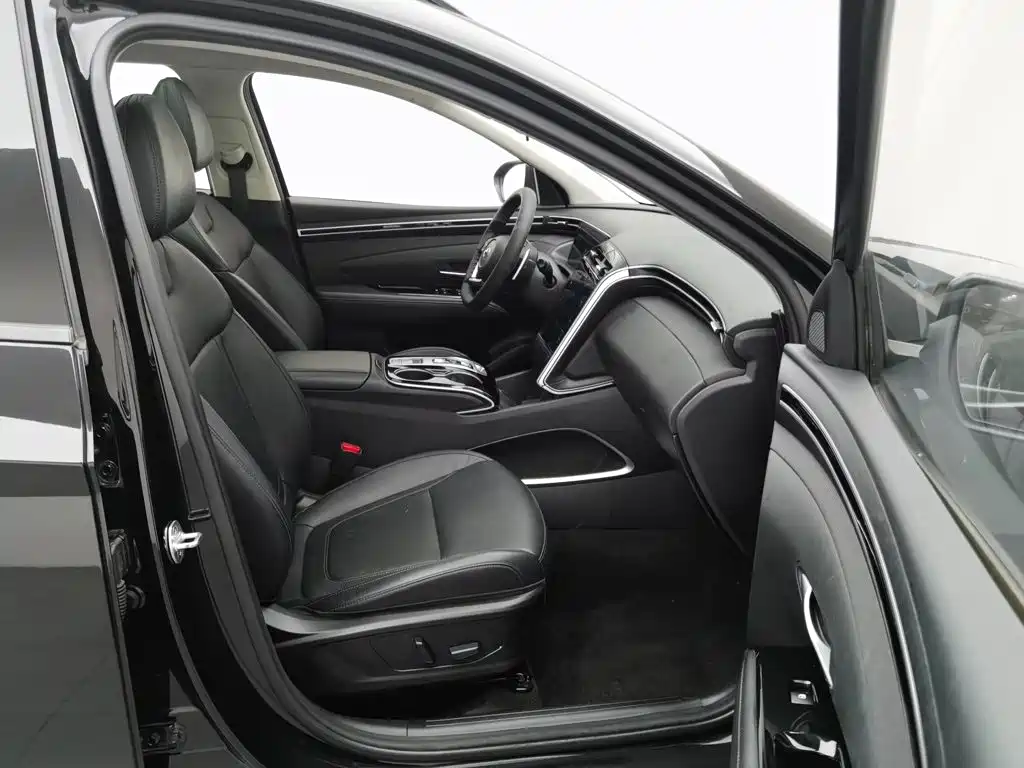 Hyundai Tucson — миниатюра 23