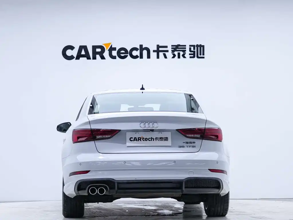 Audi A3 2019 Limousine 35 TFSI Fashion V