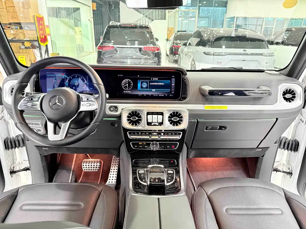 Mercedes-Benz G-Class — миниатюра 8