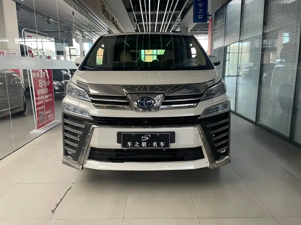 Toyota Vellfire — миниатюра 2