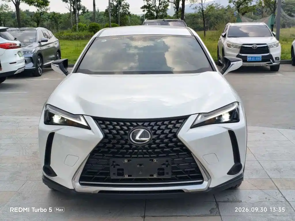 Lexus UX — миниатюра 2