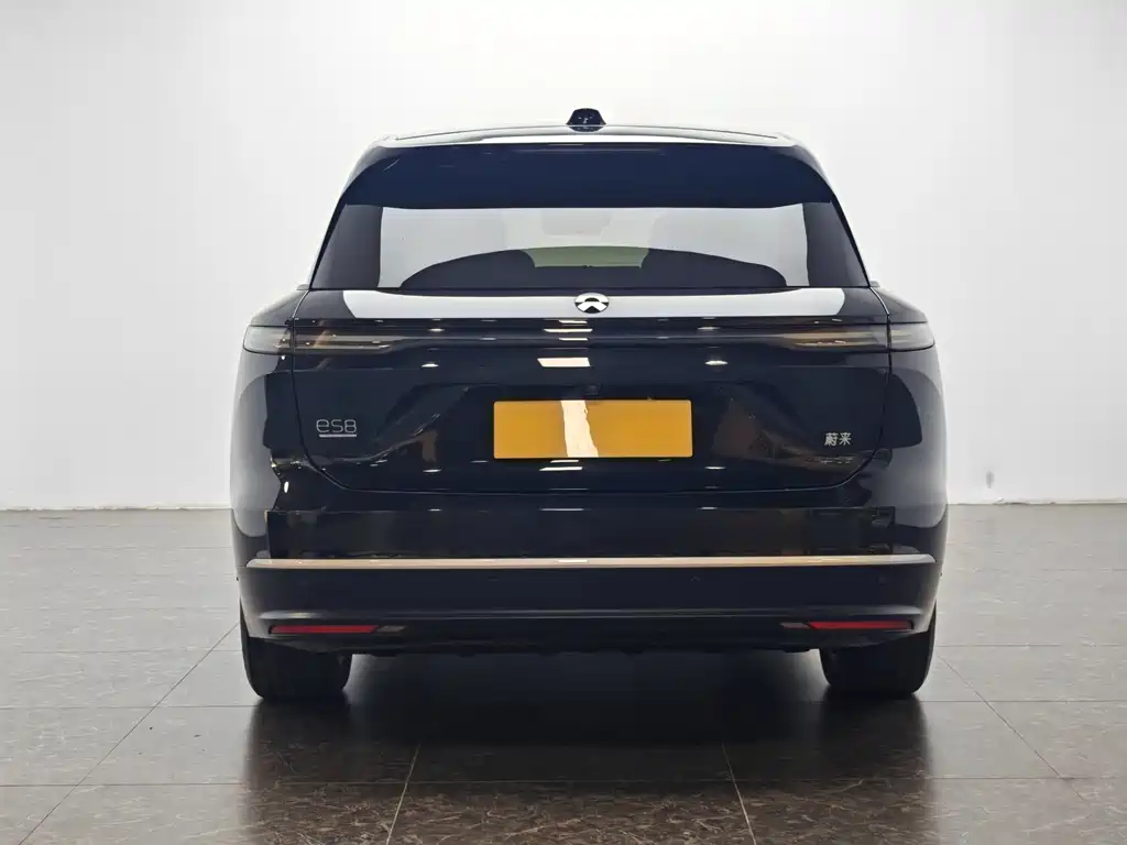 NIO ES8 2024 75kWh