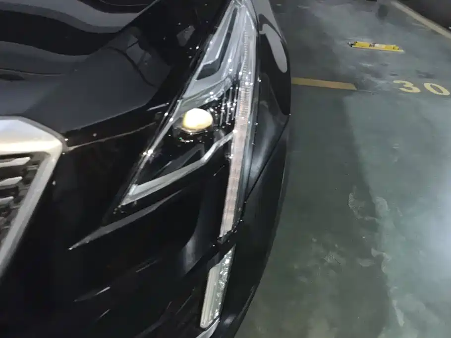 Cadillac XT5 — миниатюра 5