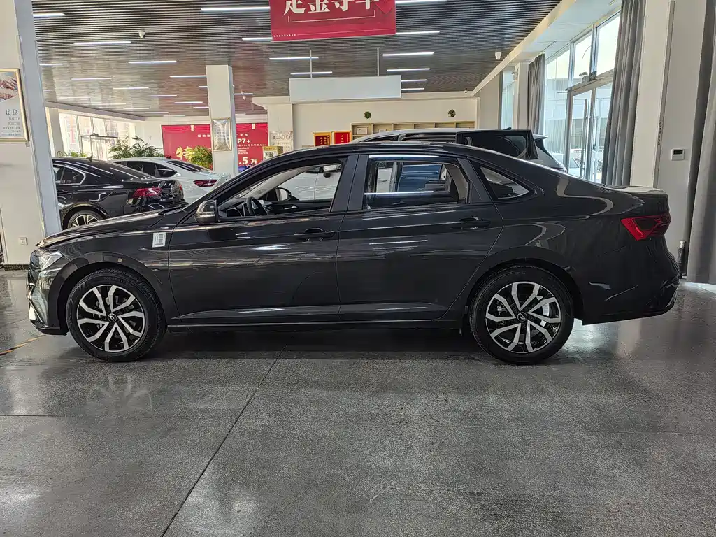 JETTA VA7