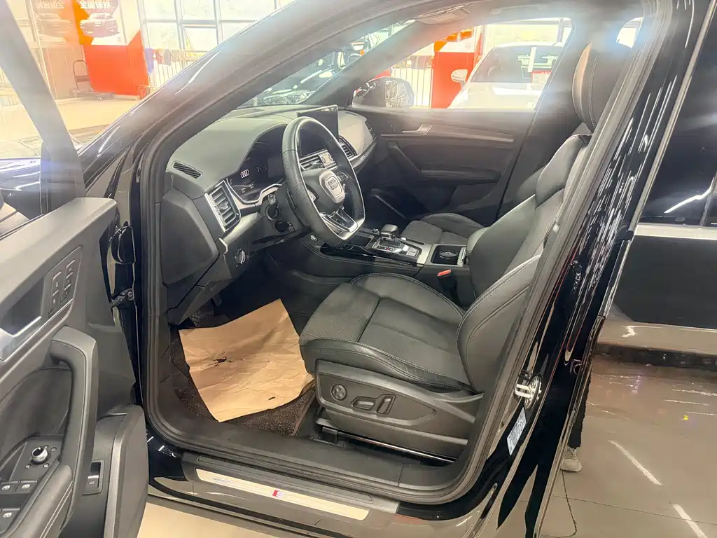 Audi Q5L Sportback — миниатюра 4