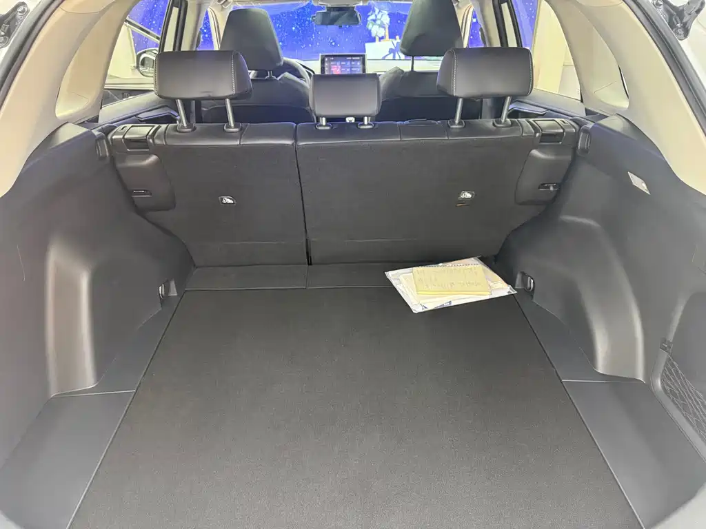 Toyota RAV4 — миниатюра 8