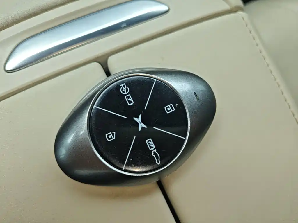 XPeng P7 — миниатюра 9