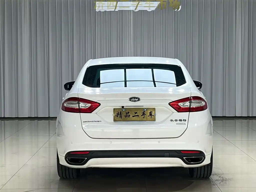 Ford Mondeo — миниатюра 6