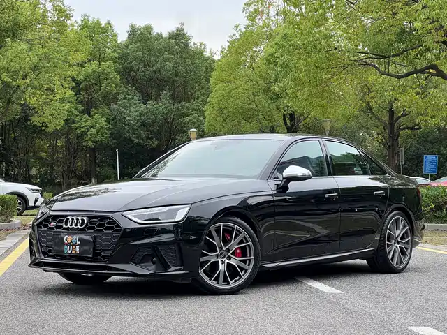 Audi S4
