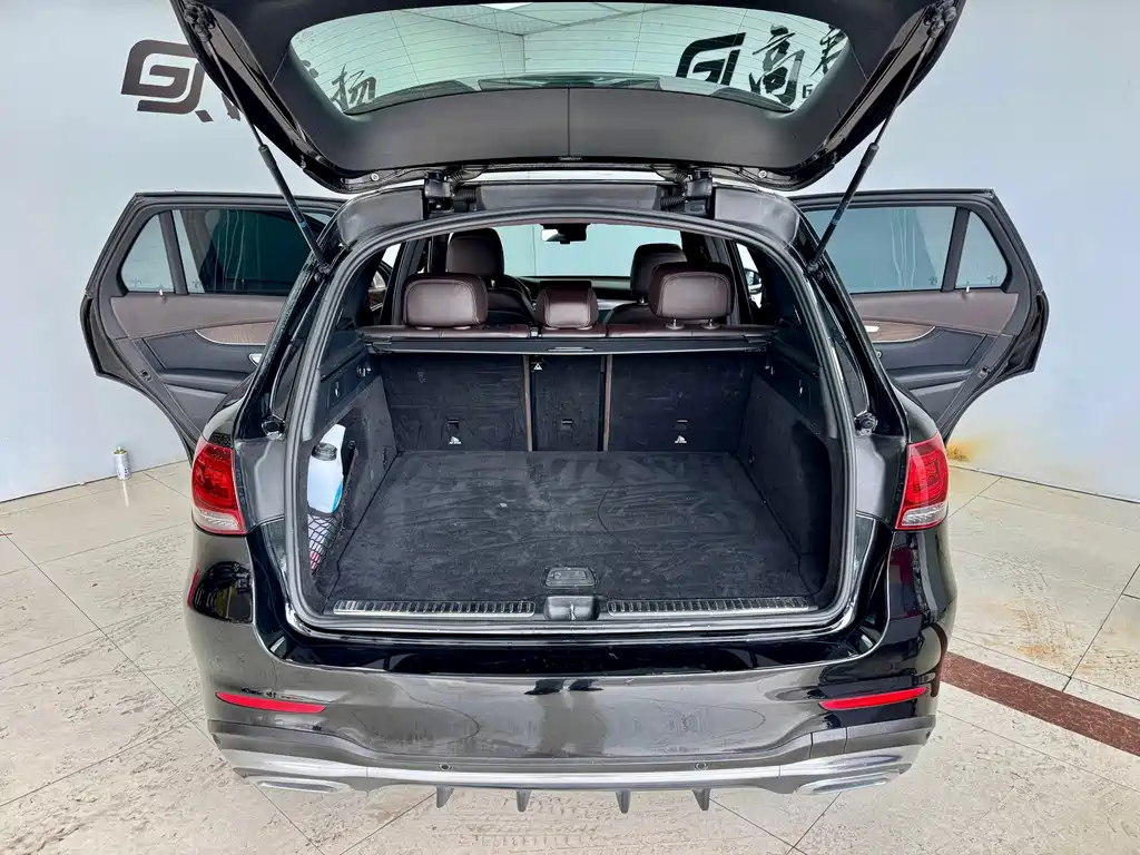 Mercedes-Benz GLC — миниатюра 23