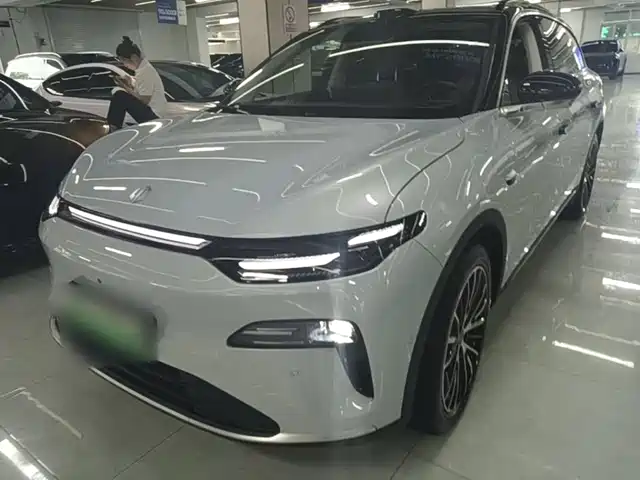2025 Leapmotor C11